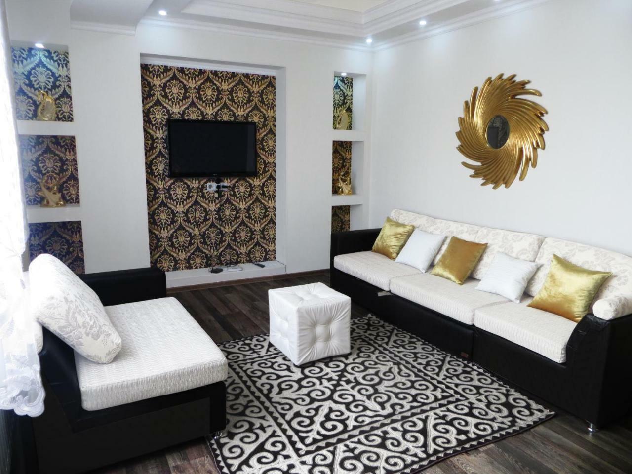 Comfort Apartment Bishkek Exterior photo